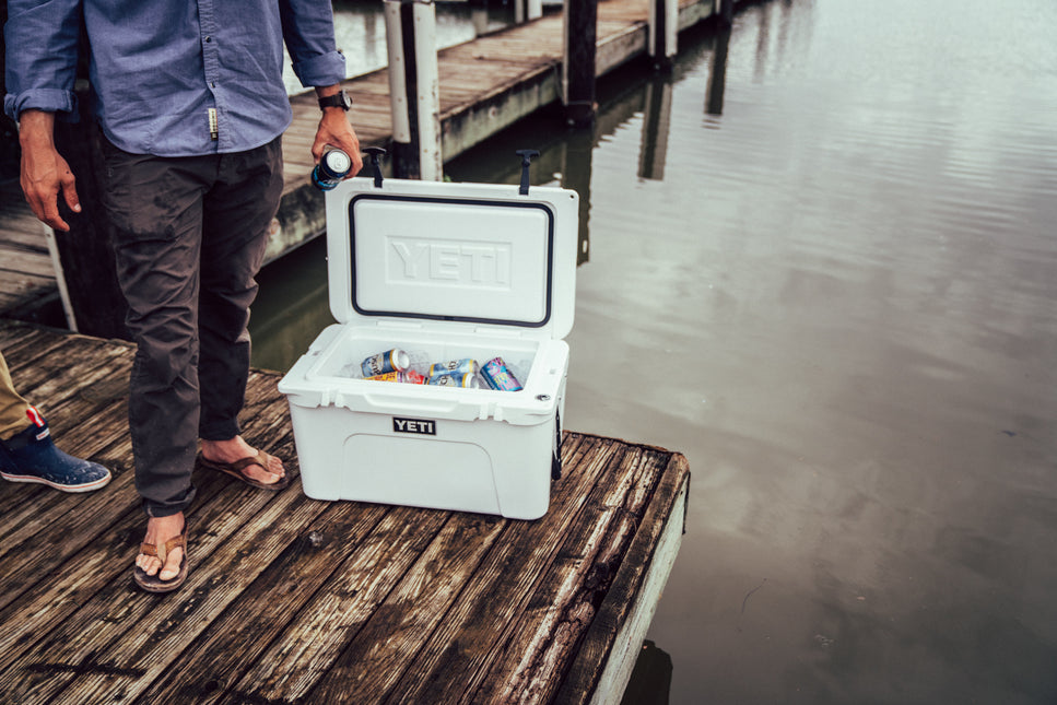 YETI Yeti Tundra 45 Hard Cooler Tan